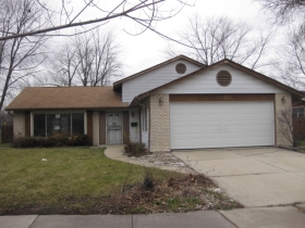 22554 LAKESHORE DR., RICHTON PARK, IL 60471 