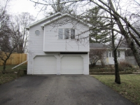 112 HICKORY DR, LINDENHURST, IL 60046 