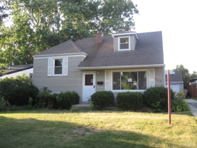 332 W GRAHAM AVE, LOMBARD, IL 60148 