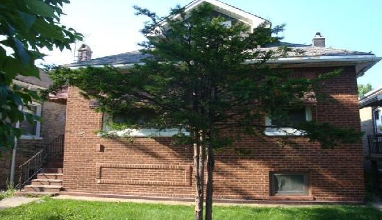 4220 West Haddon Avenue, Chicago, IL 60651 