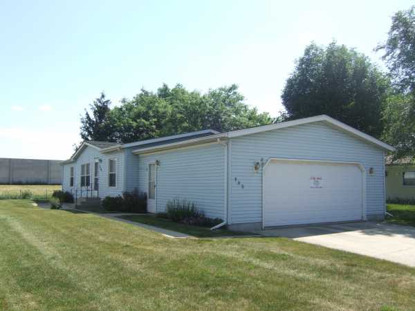 559 Park Ave, Belvidere, IL 61008 
