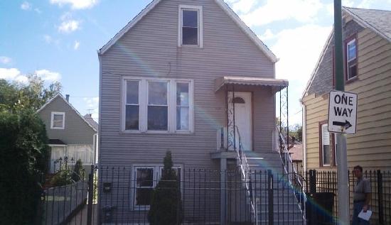 2545 W 45th Pl, Chicago, IL 60632 