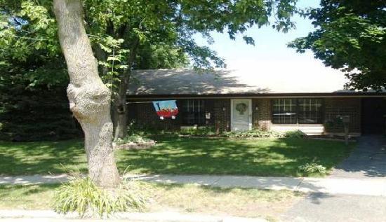 7984 Ramsgate Cir N, Hanover Park, IL 60133 