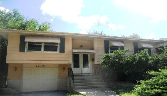 17301 Central Park Ave, Hazel Crest, IL 60429 