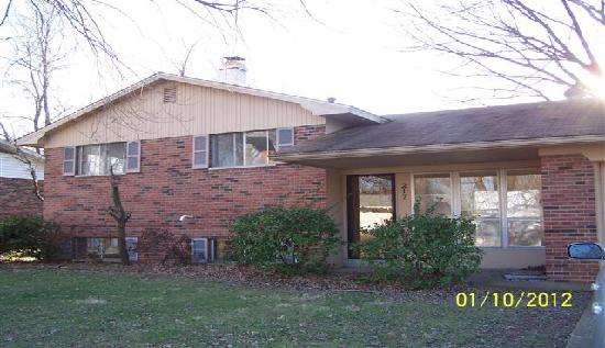 217 Marla Kay Dr, Swansea, IL 62226 