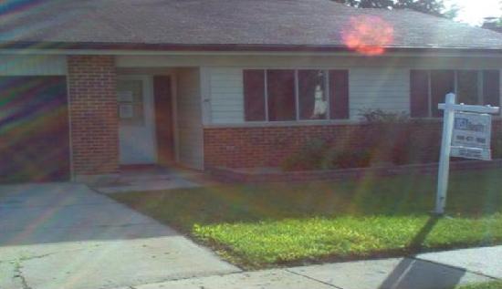 2330 Vista Drive, Woodridge, IL 60517 