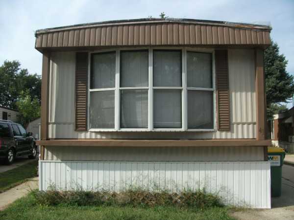 41 Curricle Rd, Wheeling, IL 60090 