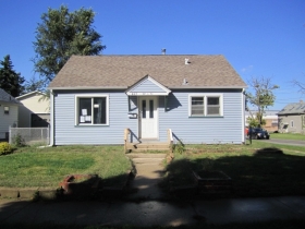 803 W CHARLES ST, AURORA, IL 60506 