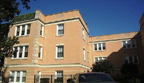 6705 West 21st Street, Berwyn, IL 60402 