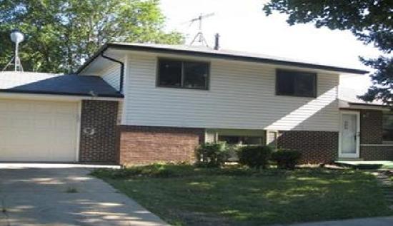 2117 E Old Hicks Rd, Palatine, IL 60074 
