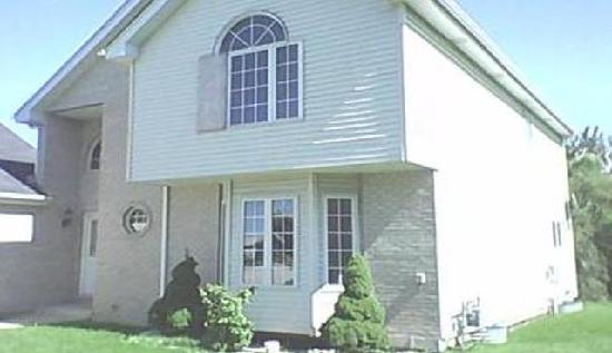 5661 Feathercreek Road, Matteson, IL 60443 