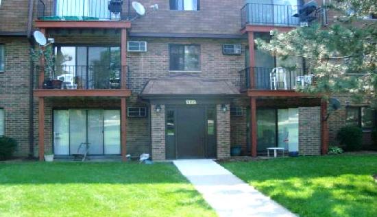 487 Mchenry Road #2, Wheeling, IL 60090 