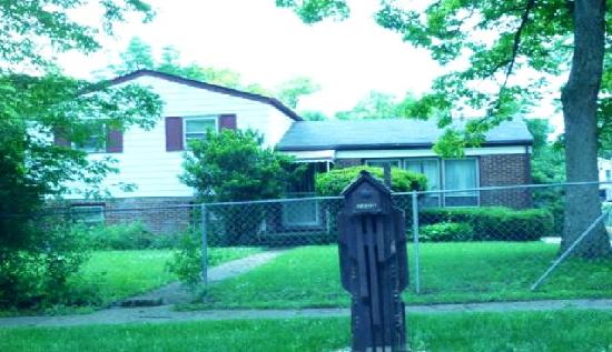 2809 18th Place, North Chicago, IL 60064 