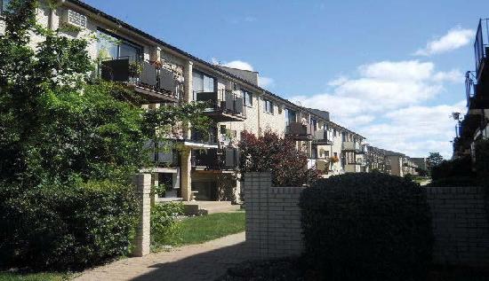 5117 North East River Road Unit 1L, Chicago, IL 60656 