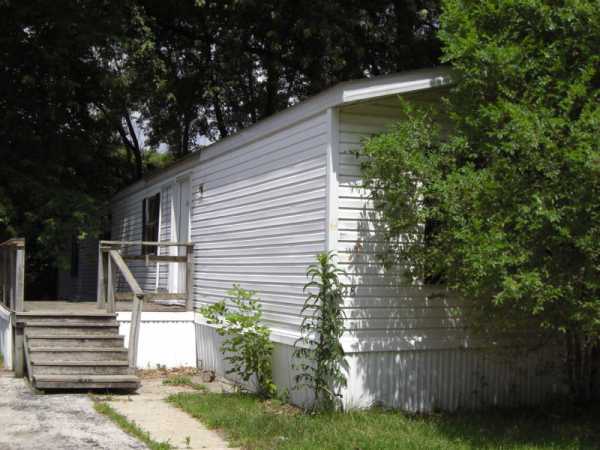 748 Maple, Justice, IL 60458 