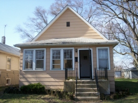 13916 LINCOLN AVE, DOLTON, IL 60419 
