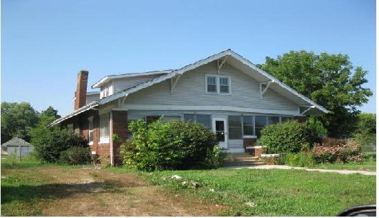 105 East 1st Street, Ramsey, IL 62080 