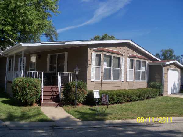 174 Northshore, Elgin, IL 60123 