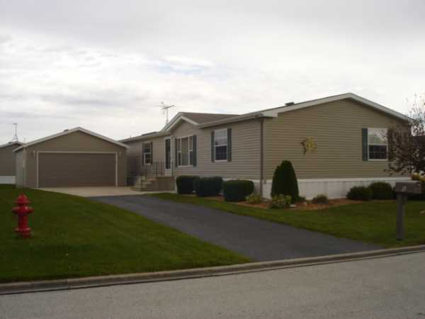 6 Eagle, Beecher, IL 60401 