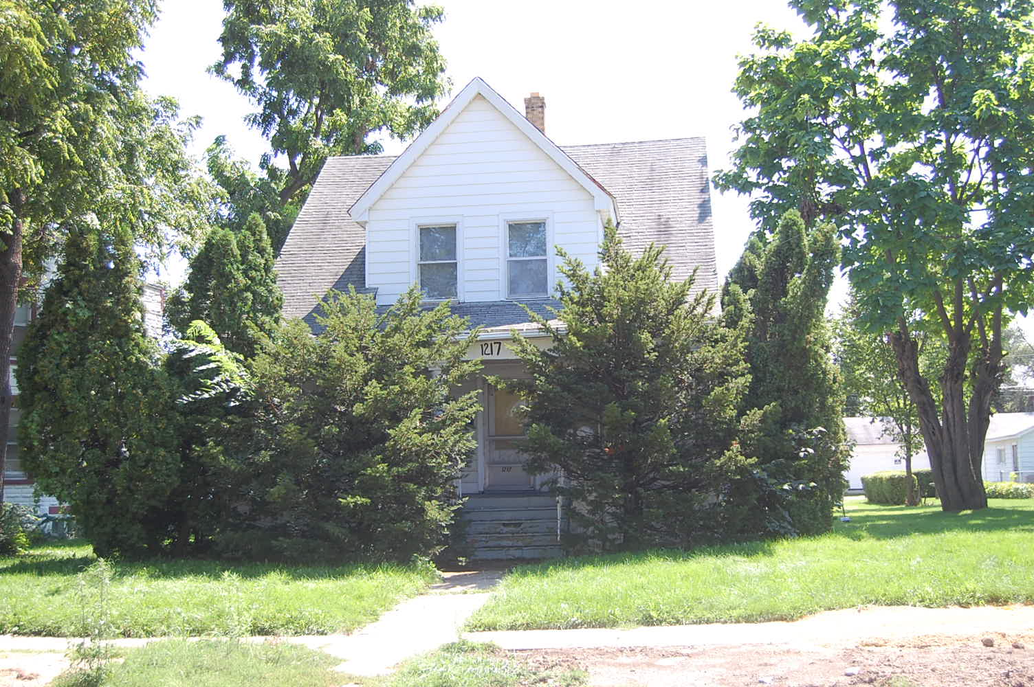 1217 15th Ave, Rockford, IL 61104 