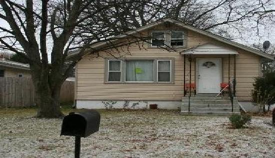 164 North Ash Avenue, Wood Dale, IL 60191 