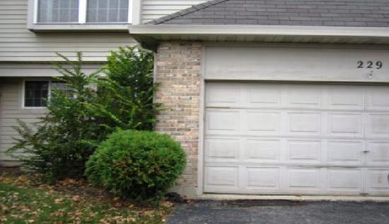229 Picardy Ln, Bolingbrook, IL 60440 