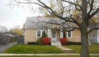 1020 Glenwood Ave, Waukegan, IL 60085 