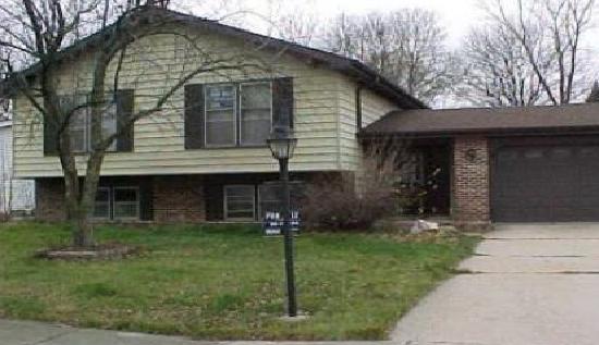 7s580 Lynn Dr, Naperville, IL 60540 