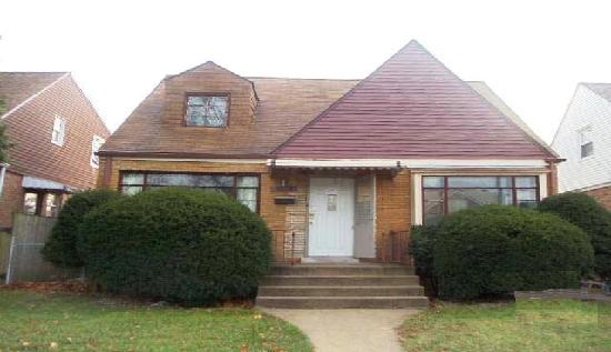 7325 West 56th Street, Summit, IL 60501 