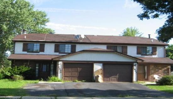 1944 Nautilus Lane, Hanover Park, IL 60133 