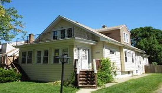 4269 Emerson Ave, Schiller Park, IL 60176 