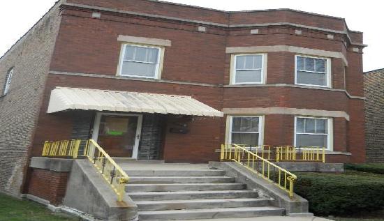 8319 South Manistee Avenue, Chicago, IL 60617 