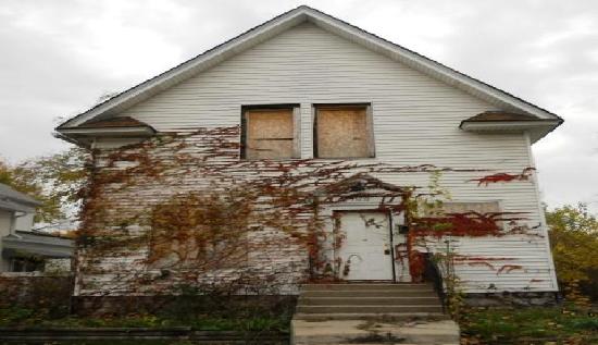 15732 Turlington Avenue, Harvey, IL 60426 