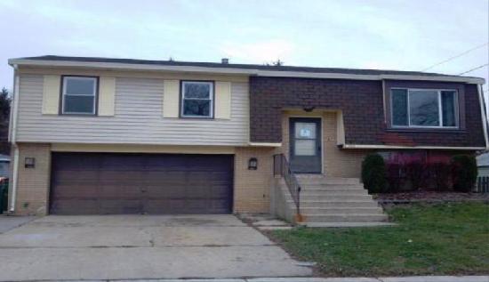 303 Kirman Ave, Romeoville, IL 60446 