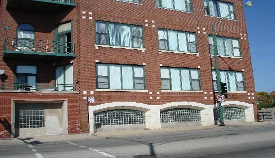 2208 W Diversey Ave Unit 202, Chicago, IL 60647 