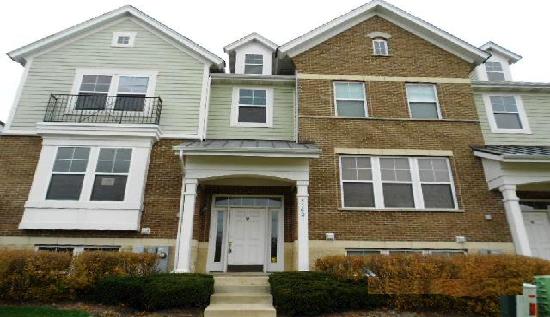 5502 Cloverdale Rd, Hanover Park, IL 60133 