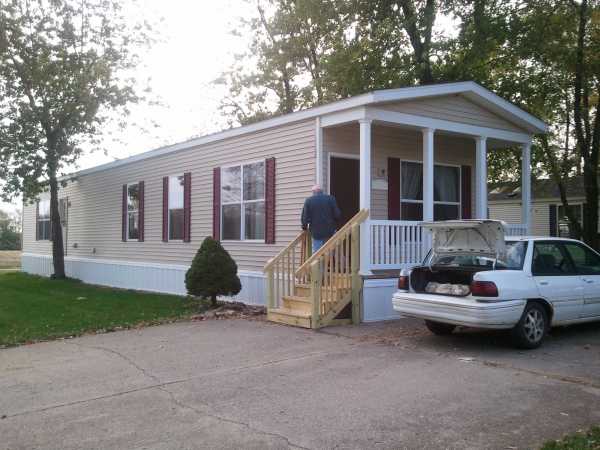 1204 Harvard Square, Decatur, IL 62521 