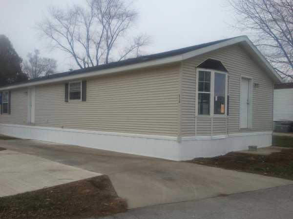 318 Hibiscus, Bloomington, IL 61705 