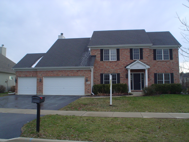 826 Columbia Cir, North Aurora, IL 60542 