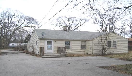 518 Montgomery Rd, Montgomery, IL 60538 