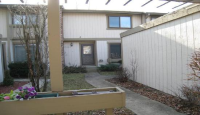 1005 Cascade Dr, Aurora, IL 60506 