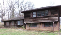 16 Park Ln, Fairfield, IL 62837 