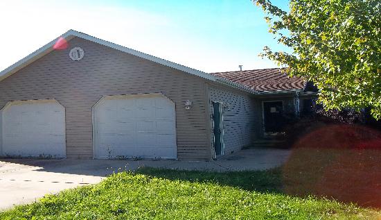 511 East Division Street, Kewanee, IL 61443 