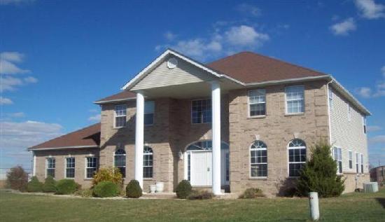 4382 Red Field Drive, Swansea, IL 62226 