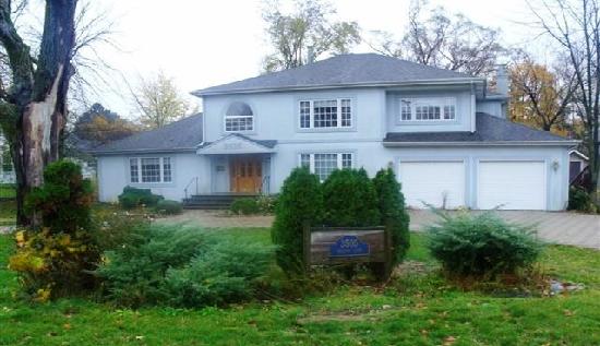 3505 Meadow Ln, Glenview, IL 60025 