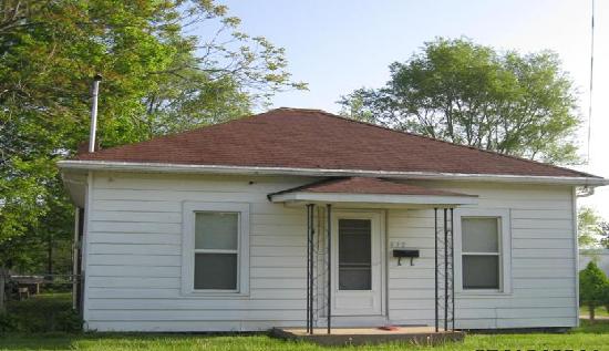 832 East Michigan Street, Ottawa, IL 61350 
