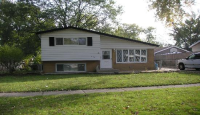 727 North 2nd Avenue, Villa Park, IL 60181 