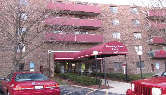 1460 Fairlane Drive Unit 402, Schaumburg, IL 60193 