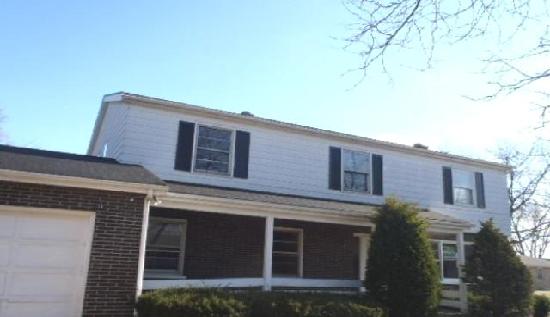 1307 N Metropolitan Ave, Waukegan, IL 60085 