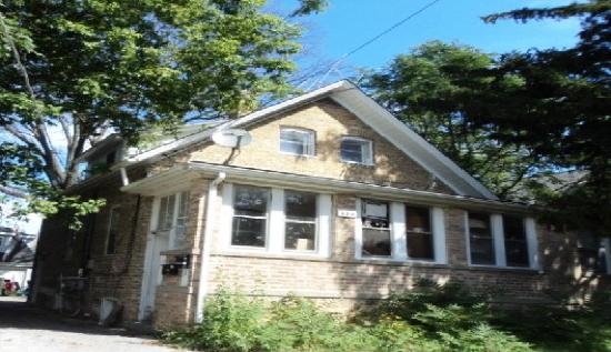 909 Driscoll Court, Highland Park, IL 60035 